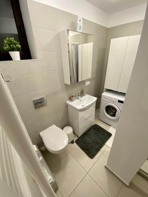 Cozy Central Apartment With 2 Rooms Bucarest Exterior foto
